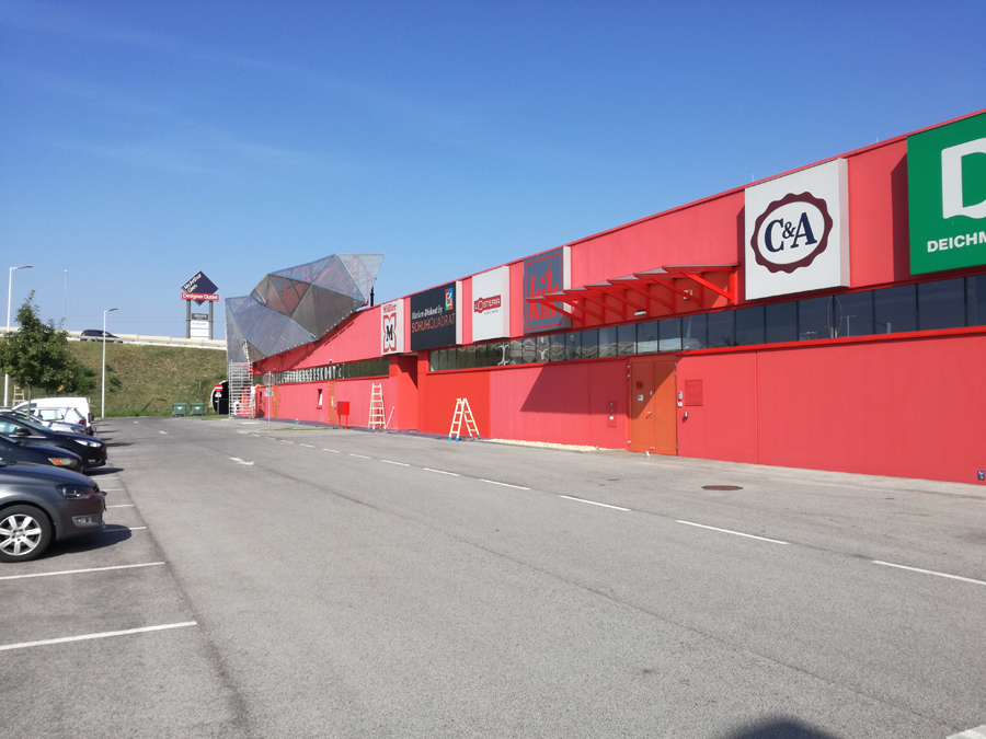 Teljes homlokzat festés | PADO Shopping Galerien